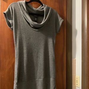 Short sleeve sweater